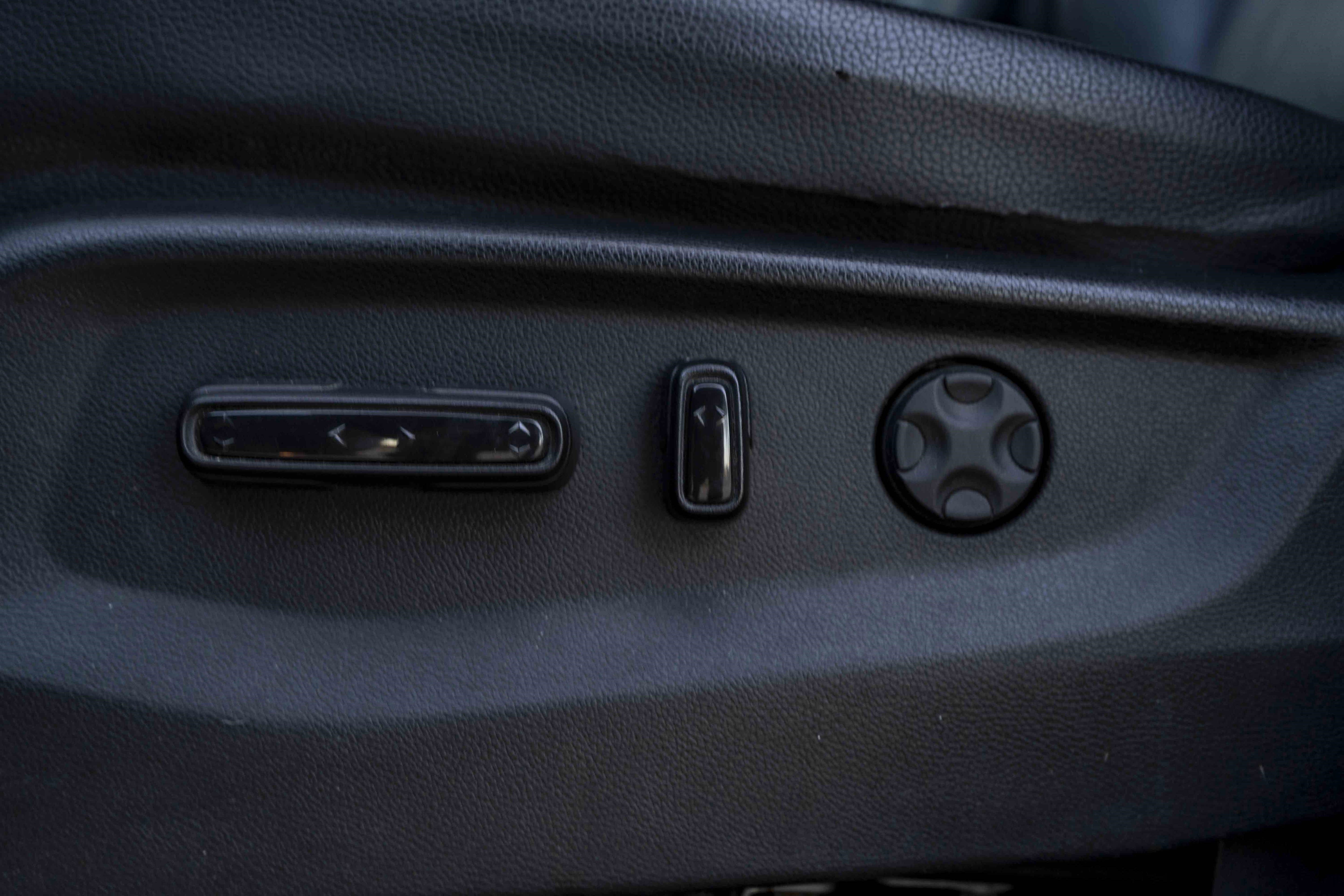 Used 2025 Honda Odyssey Sport-L image 42