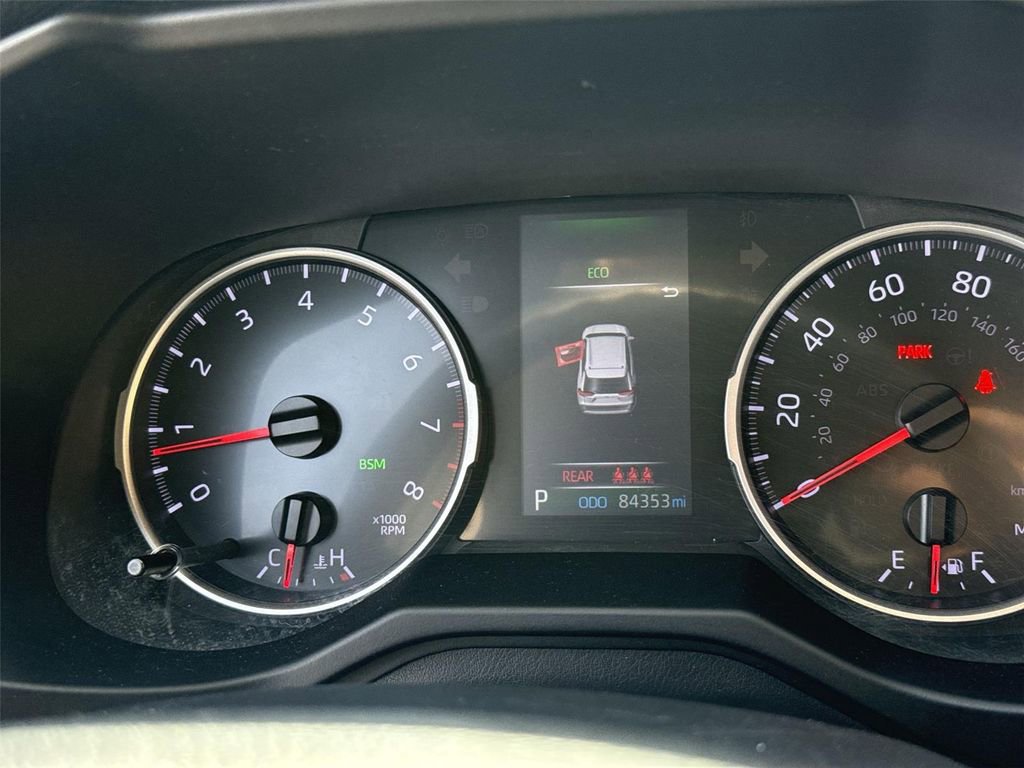 Used 2020 Toyota RAV4 XLE FWD image 10