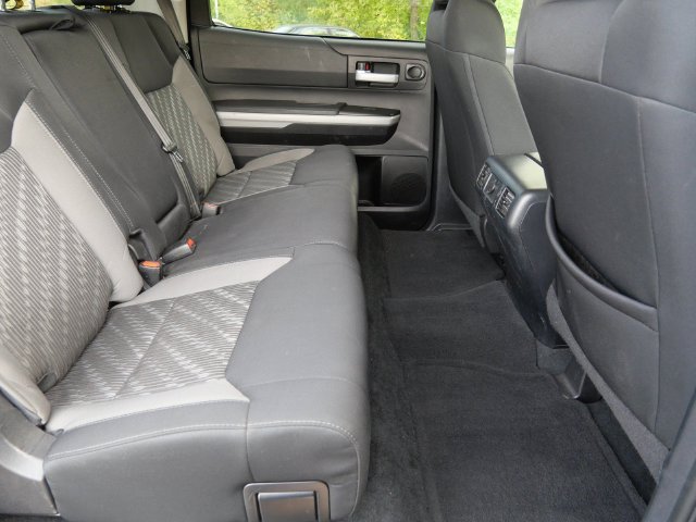 Used 2019 Toyota Tundra SR5 w/ SR5 Upgrade Package AWD/4WD image 17