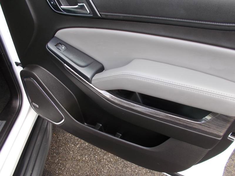Used 2018 Chevrolet Tahoe LT w/ Luxury Package RWD image 22