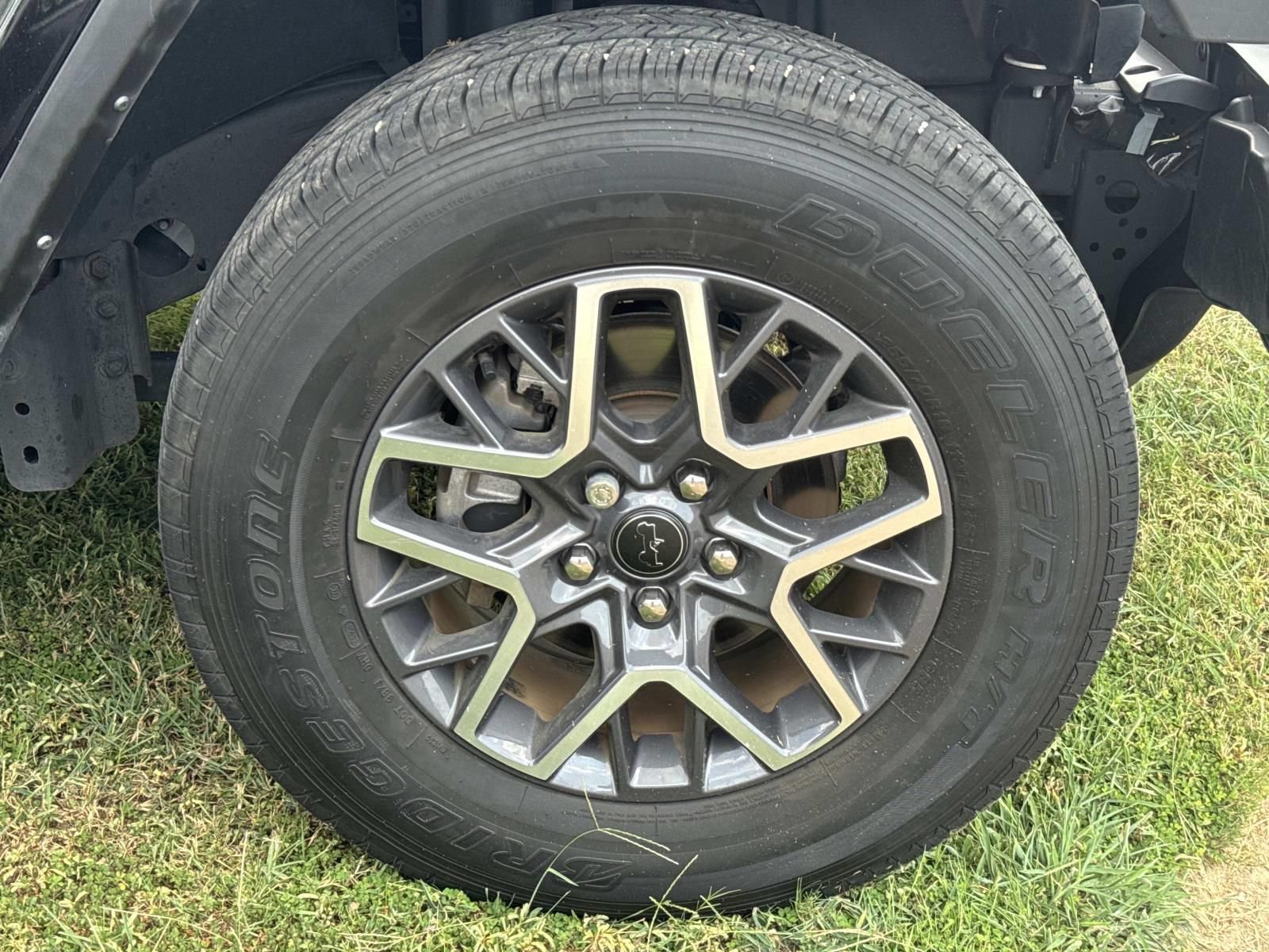 Used 2024 Jeep Wrangler Unlimited Sahara w/ Technology Group AWD/4WD image 4