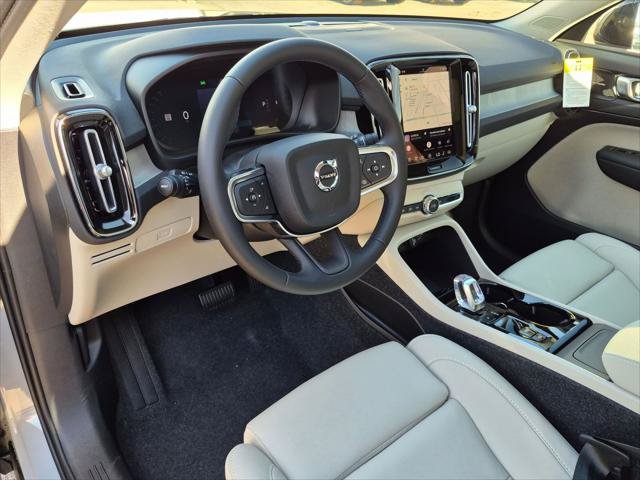 New 2026 Volvo XC40 B5 Ultra w/ Climate Package AWD/4WD image 7