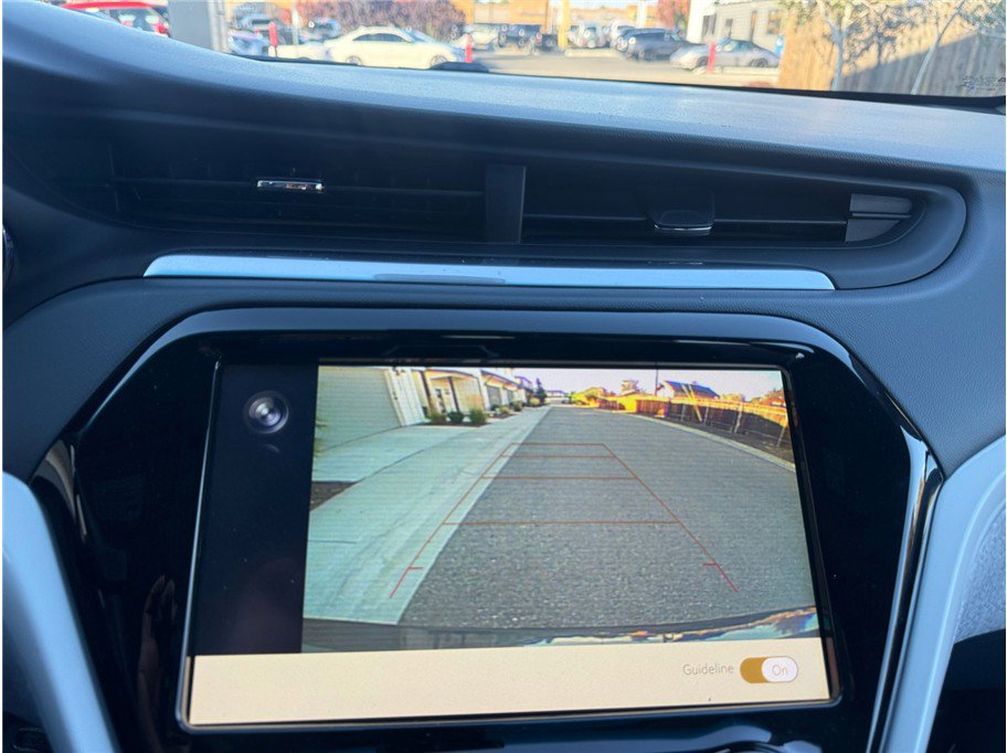 Used 2019 Chevrolet Bolt LT image 17