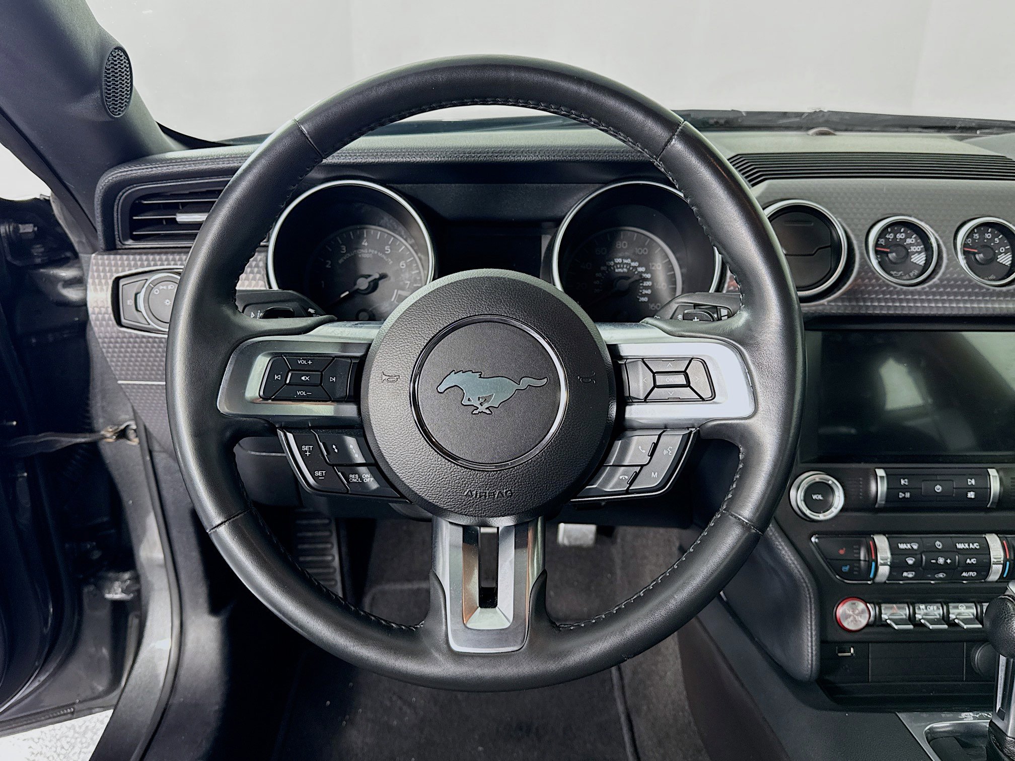Used 2019 Ford Mustang GT Premium w/ GT Performance Package RWD image 11