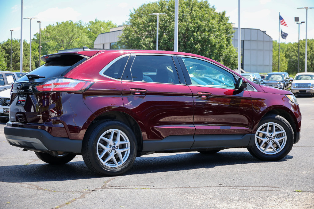 Certified 2021 Ford Edge SEL w/ Convenience Package AWD/4WD image 17