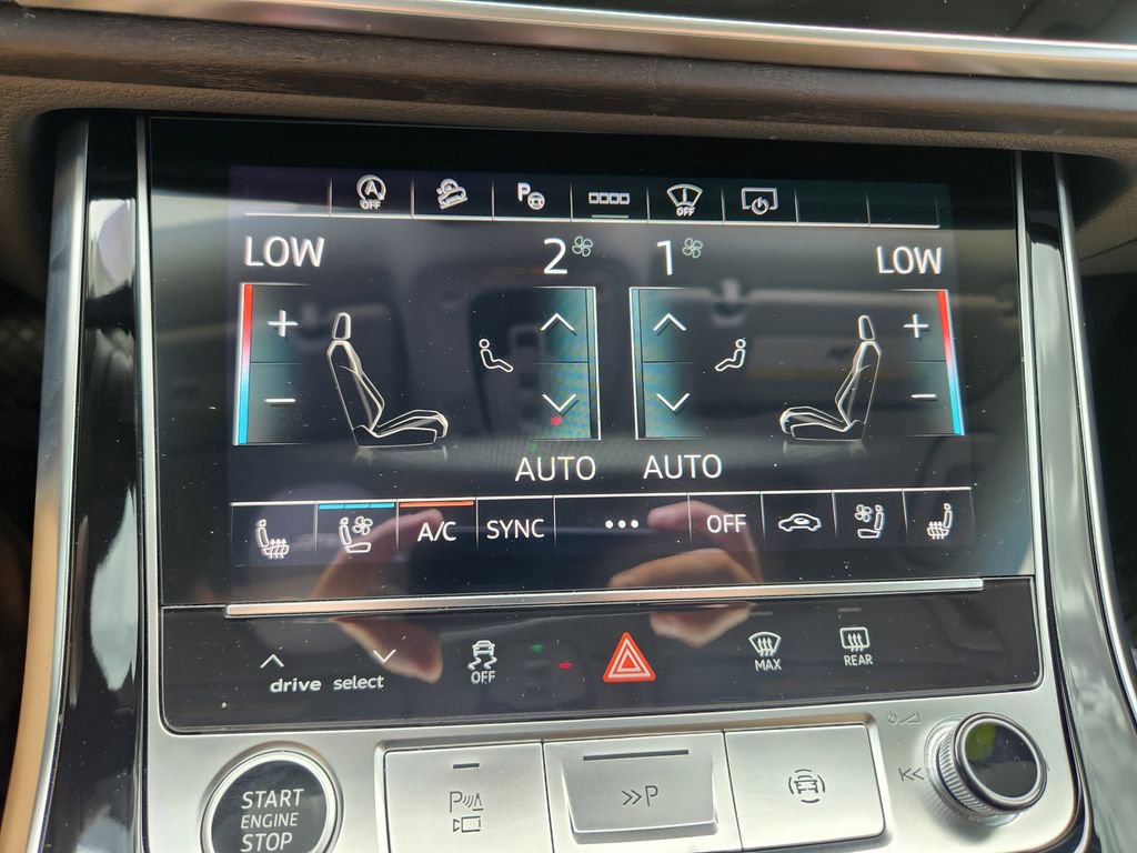 Used 2025 Audi Q8 Prestige w/ Prestige Package AWD/4WD image 21
