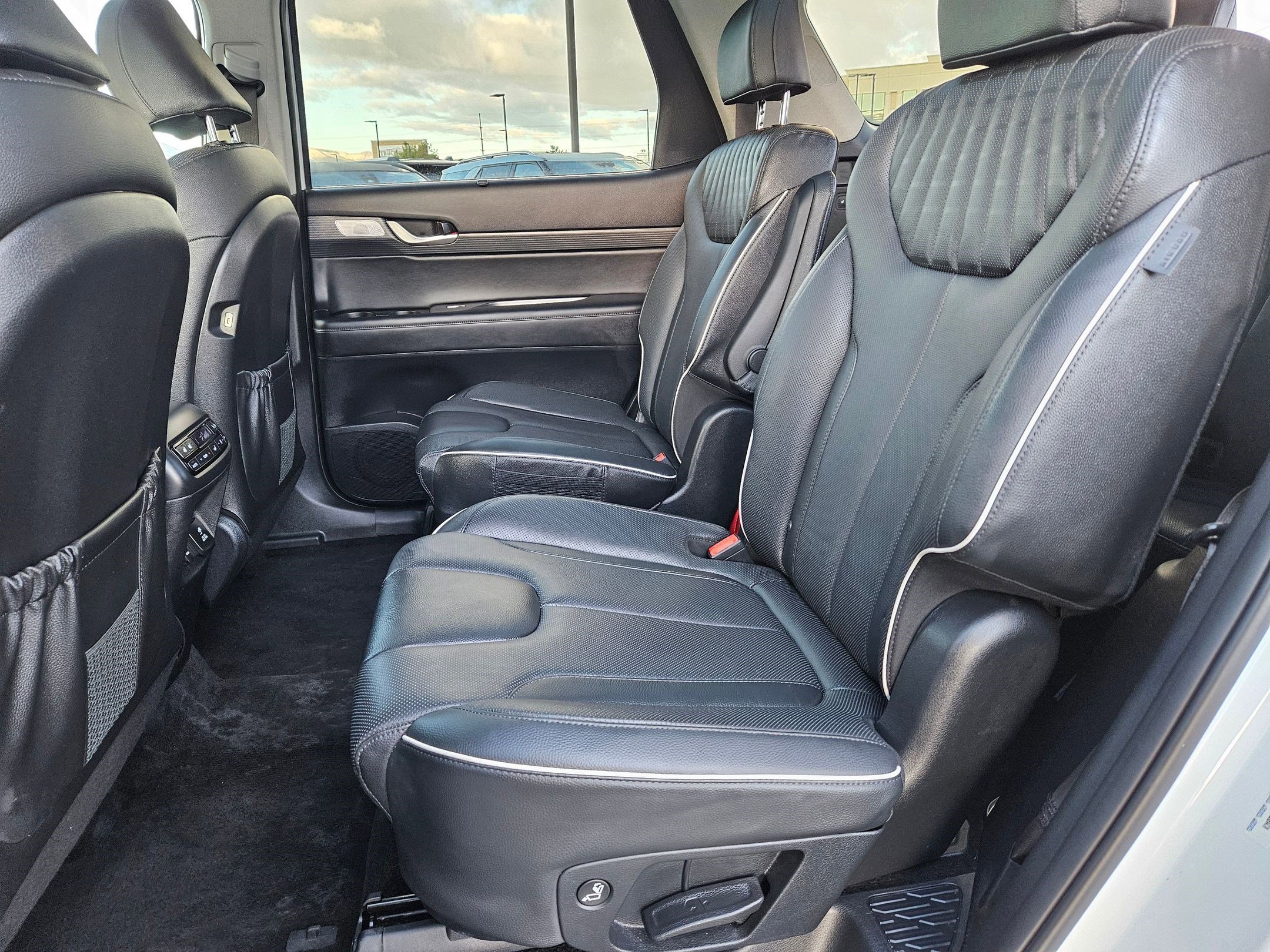 Used 2025 Hyundai Palisade Limited image 31