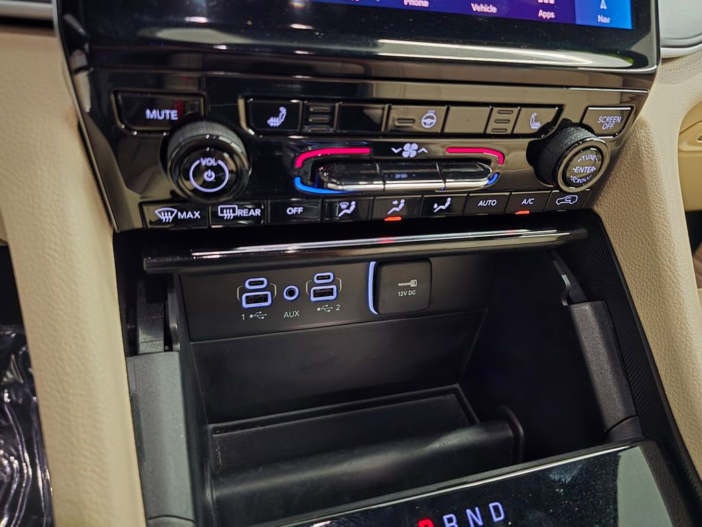 Certified 2024 Jeep Grand Cherokee L Limited AWD/4WD image 28