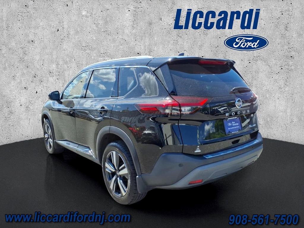 Used 2021 Nissan Rogue SL AWD/4WD image 3