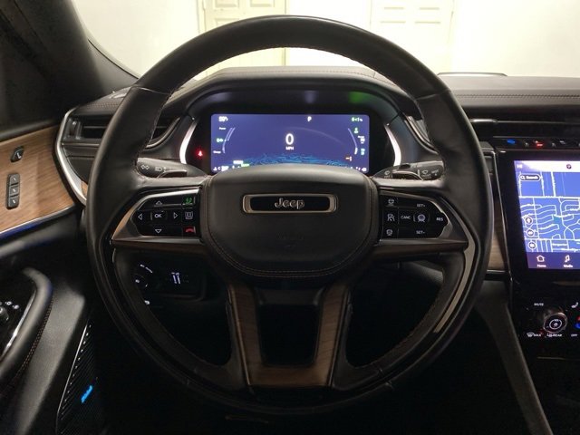 Used 2022 Jeep Grand Cherokee Summit image 10