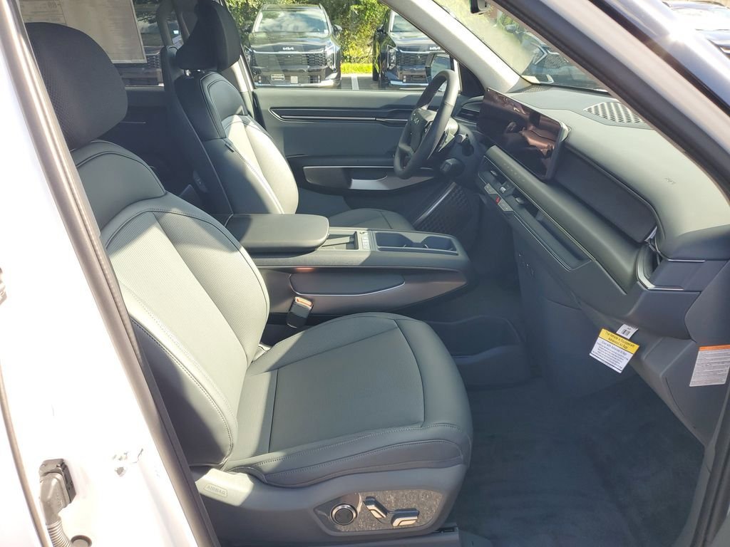 New 2026 Kia EV9 Light RWD image 11