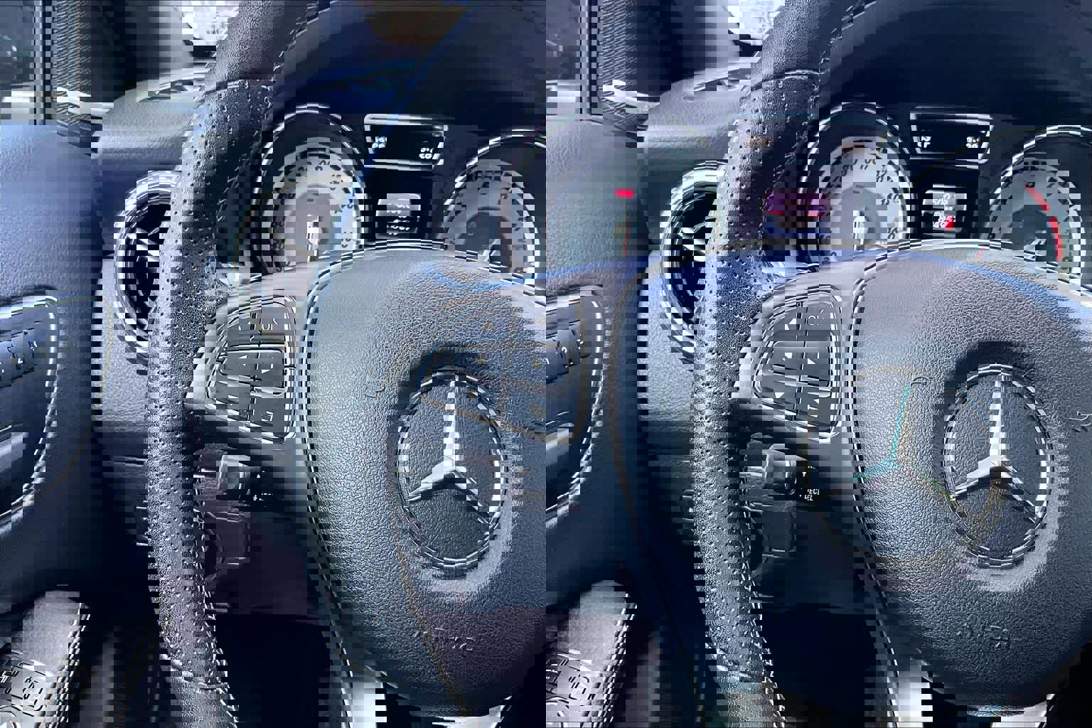 Used 2017 Mercedes-Benz GLA 250 4MATIC image 24