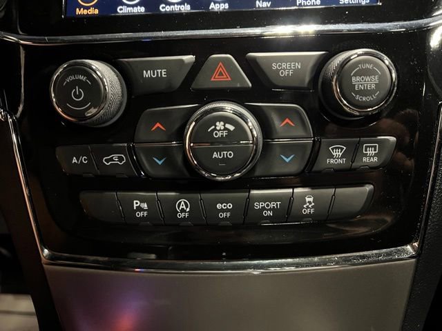 Used 2022 Jeep Grand Cherokee Limited image 43