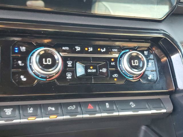 Used 2024 GMC Sierra 2500 AT4 w/ AT4 Premium Plus Package image 23