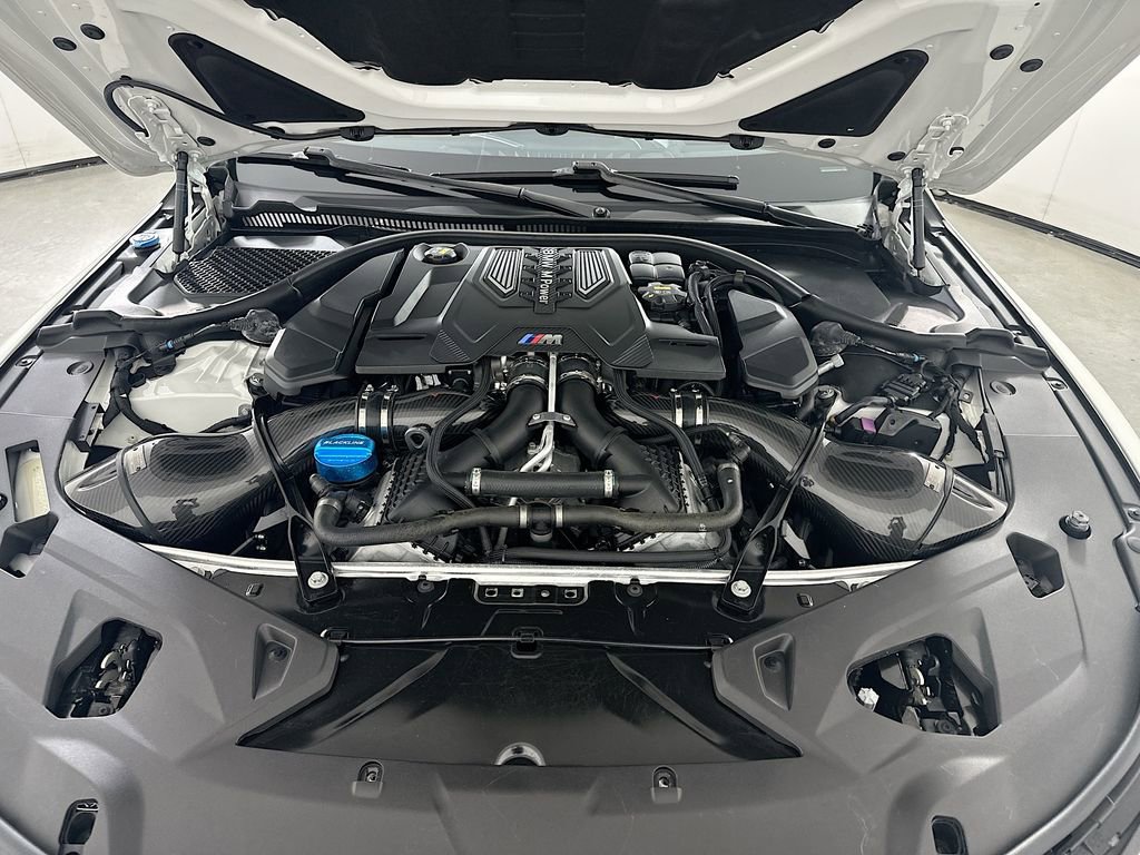 Used 2020 BMW M8 Convertible image 28