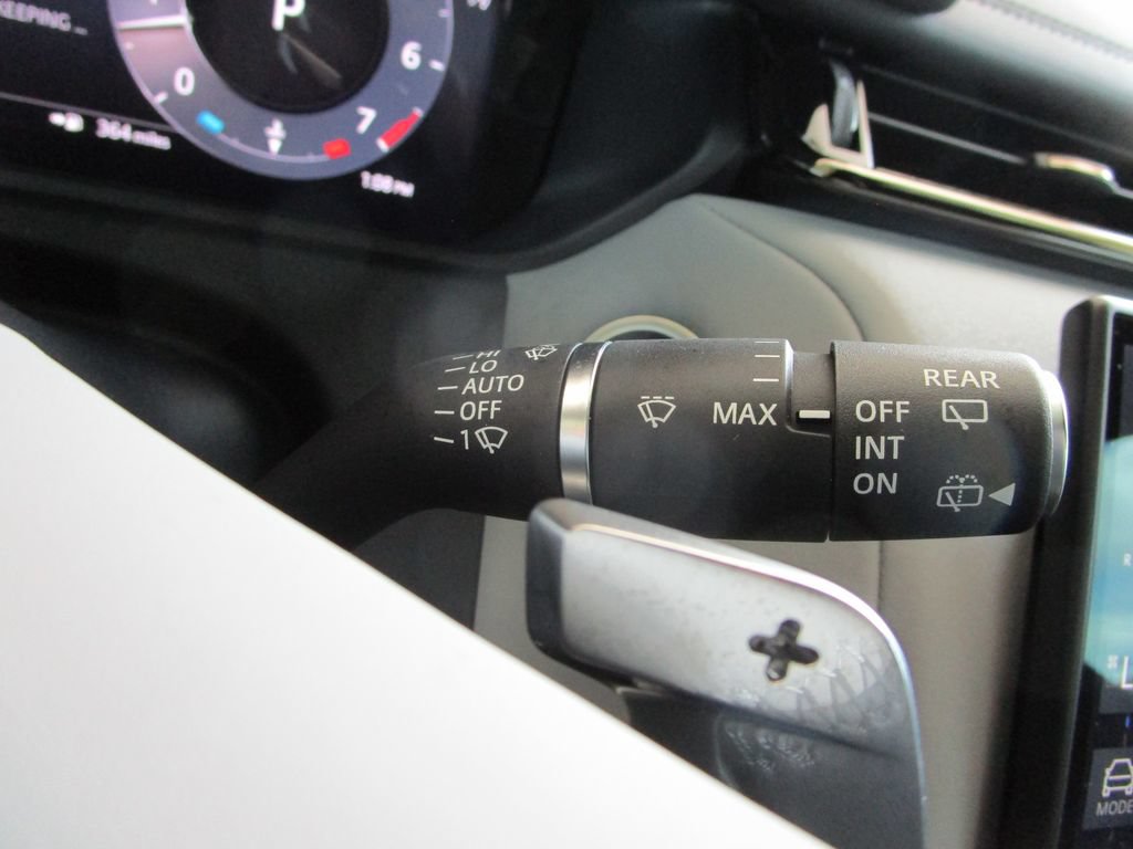 Used 2026 Land Rover Range Rover Velar Dynamic SE AWD/4WD image 32