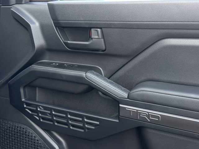 Used 2025 Toyota 4Runner TRD Off-Road image 30