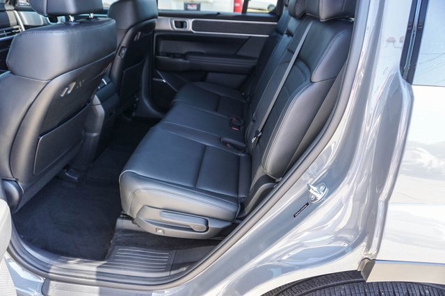 Used 2025 Hyundai Santa Fe Limited image 15