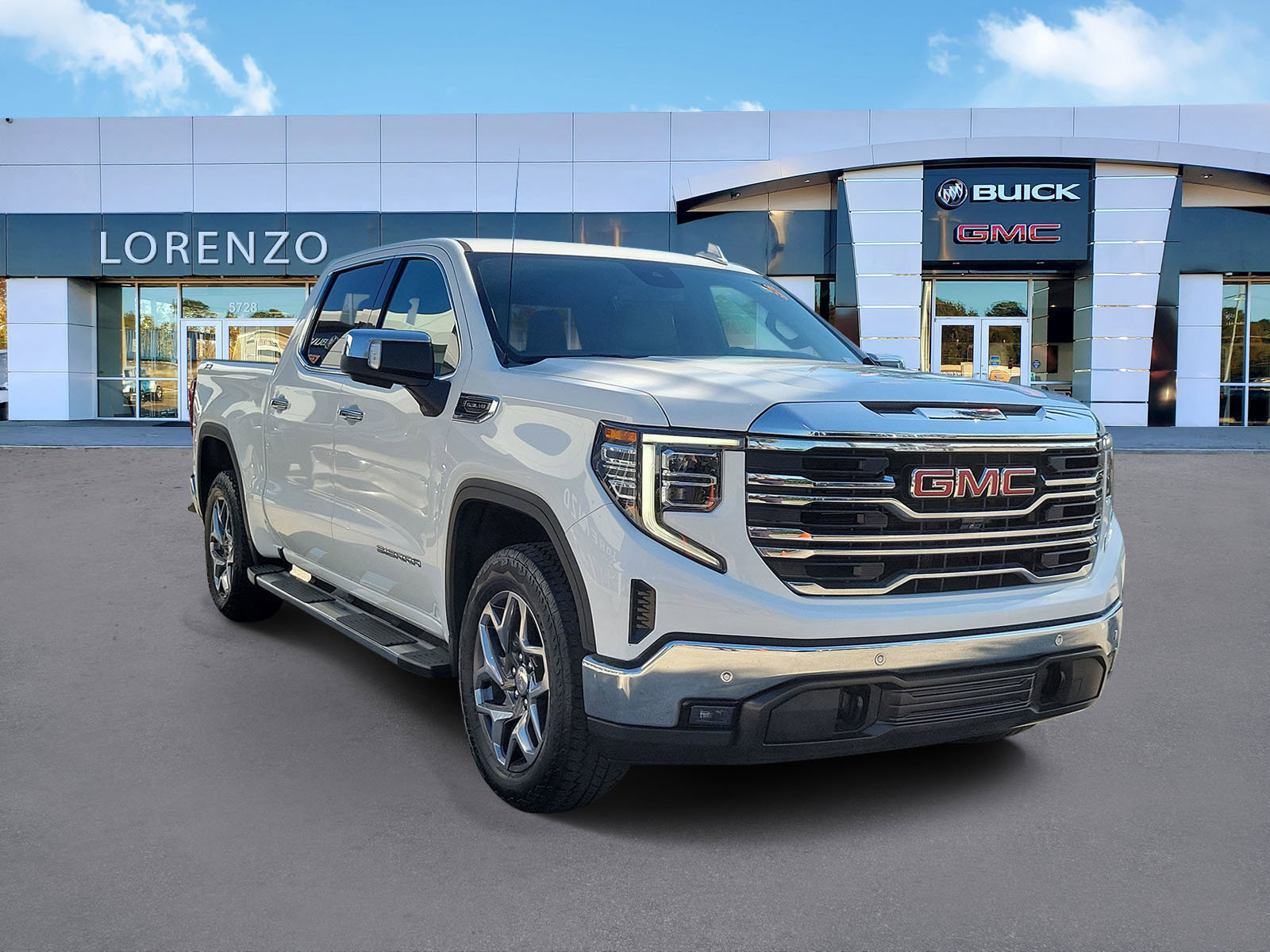 Used 2022 GMC Sierra 1500 SLT w/ SLT Premium Plus Package image 3