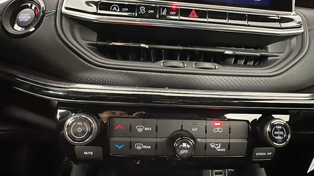 New 2026 Jeep Compass Latitude AWD/4WD image 27