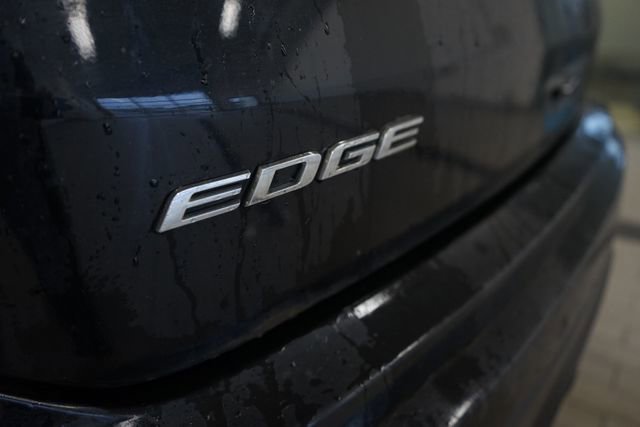 Used 2020 Ford Edge ST w/ Cold Weather Package AWD/4WD image 13