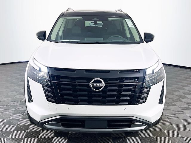 New 2026 Nissan Pathfinder Platinum image 3