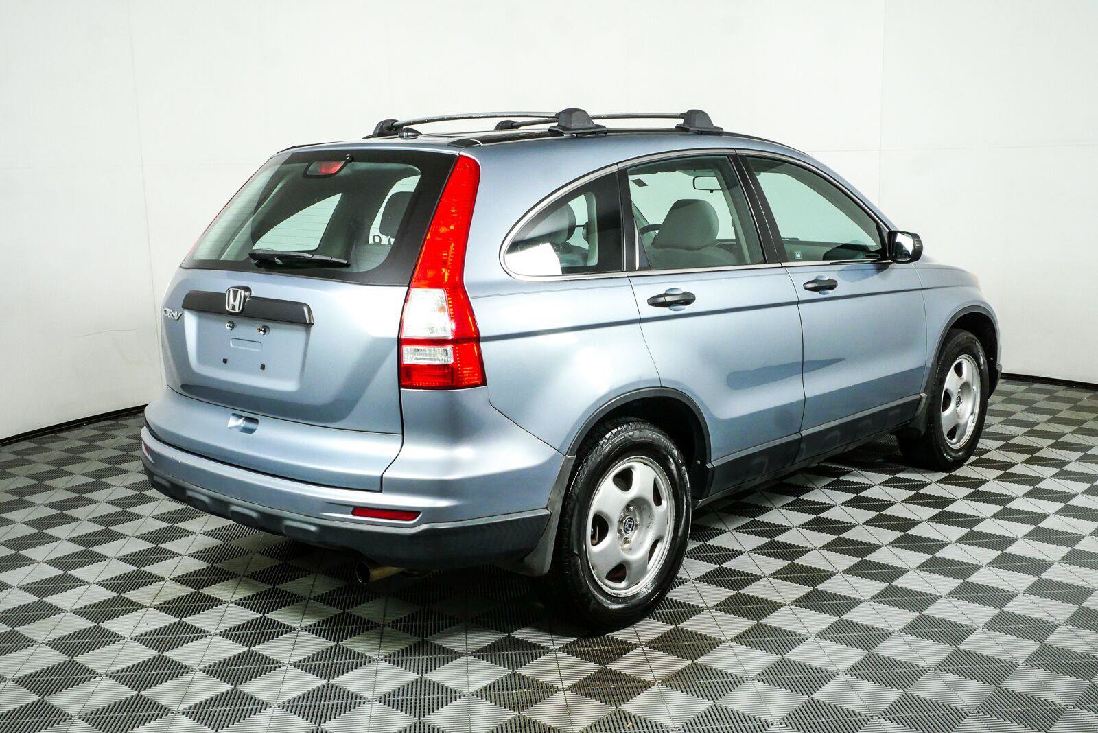 Used 2010 Honda CR-V LX image 3