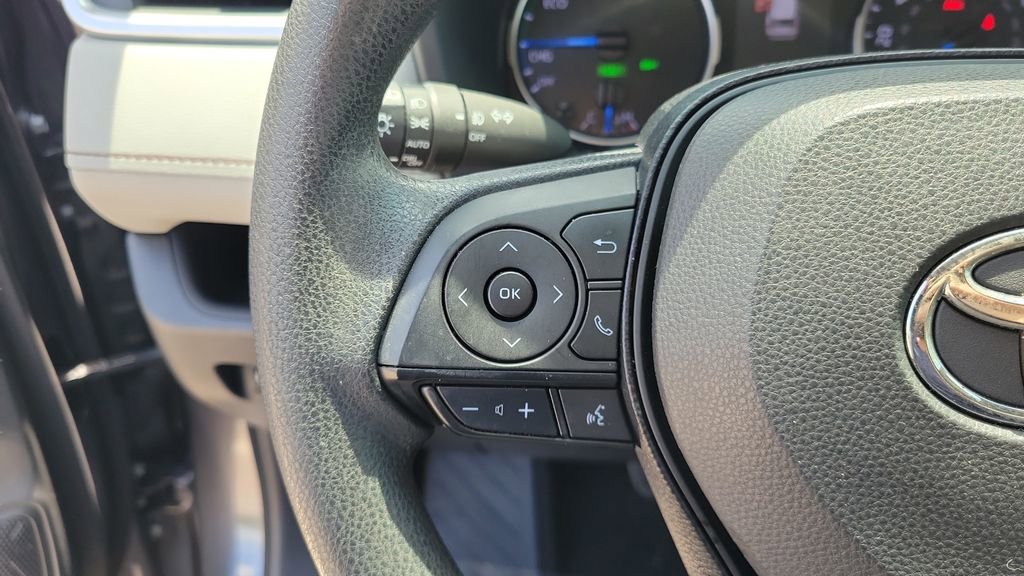 Used 2020 Toyota RAV4 XLE AWD/4WD image 20