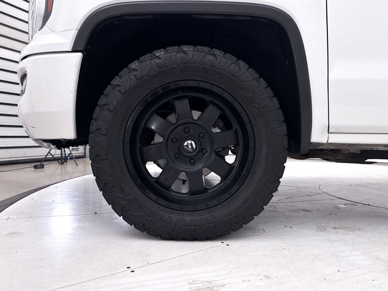 Used 2018 GMC Sierra 1500 Denali AWD/4WD image 15