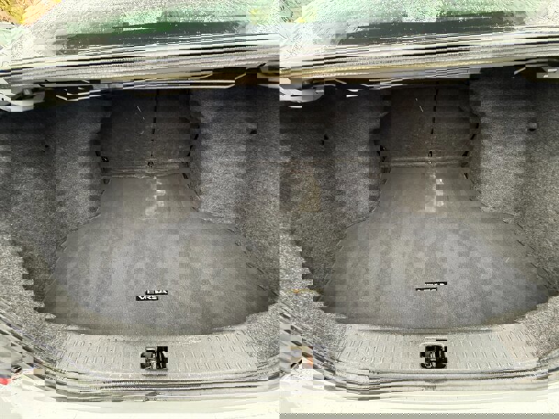 Used 2014 Nissan Versa SV image 11