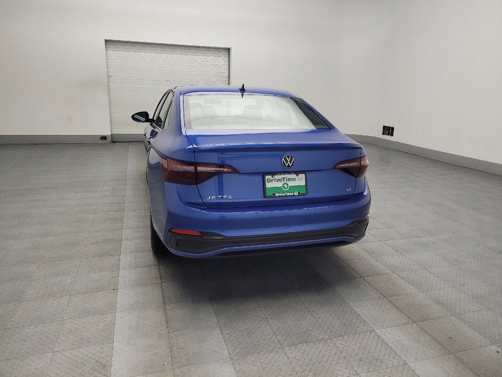 Used 2024 Volkswagen Jetta SE image 6
