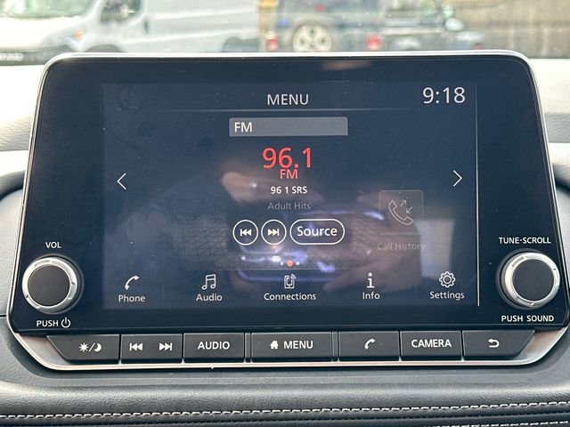 Used 2025 Nissan Rogue S image 30