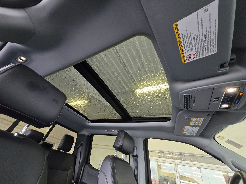 Used 2025 Ford F250 Lariat w/ Chrome Package image 29