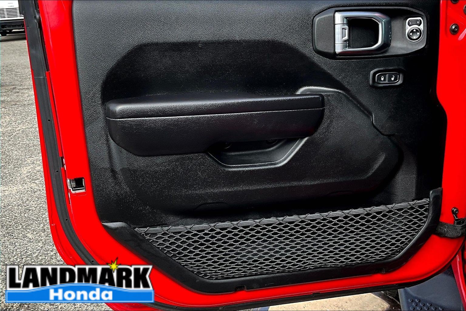 Used 2021 Jeep Wrangler Sport AWD/4WD image 17