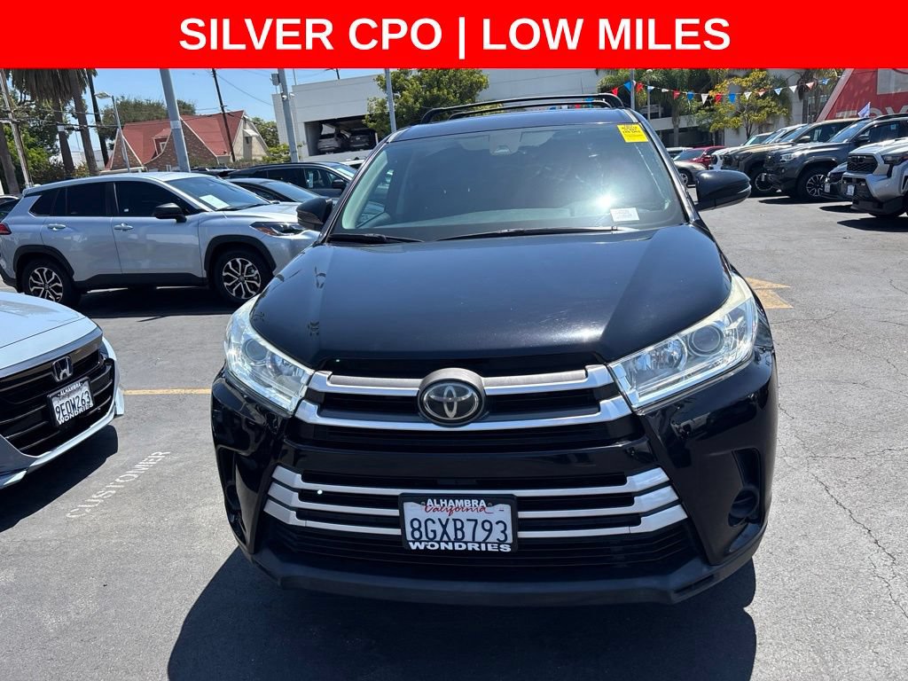 Used 2019 Toyota Highlander LE w/ Carpet Mat Package (TMS) FWD image 9