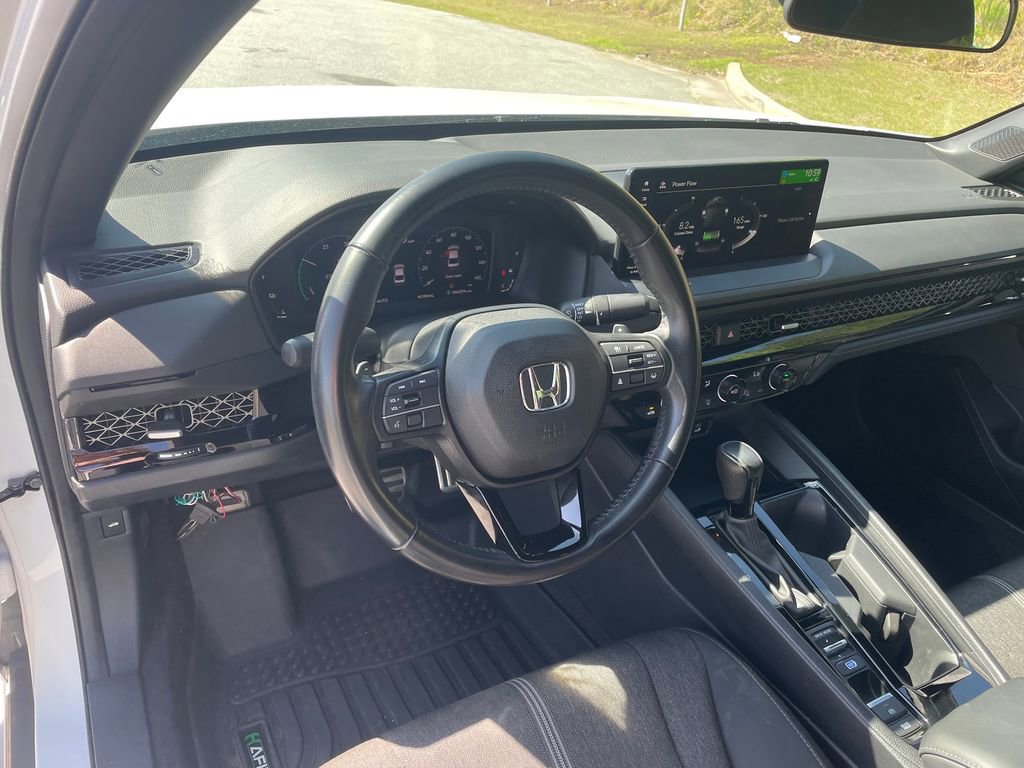Used 2023 Honda Accord Sport image 11