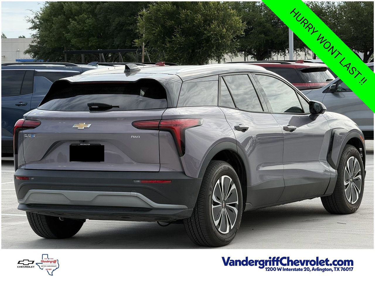 Used 2025 Chevrolet Blazer EV LT AWD/4WD image 4