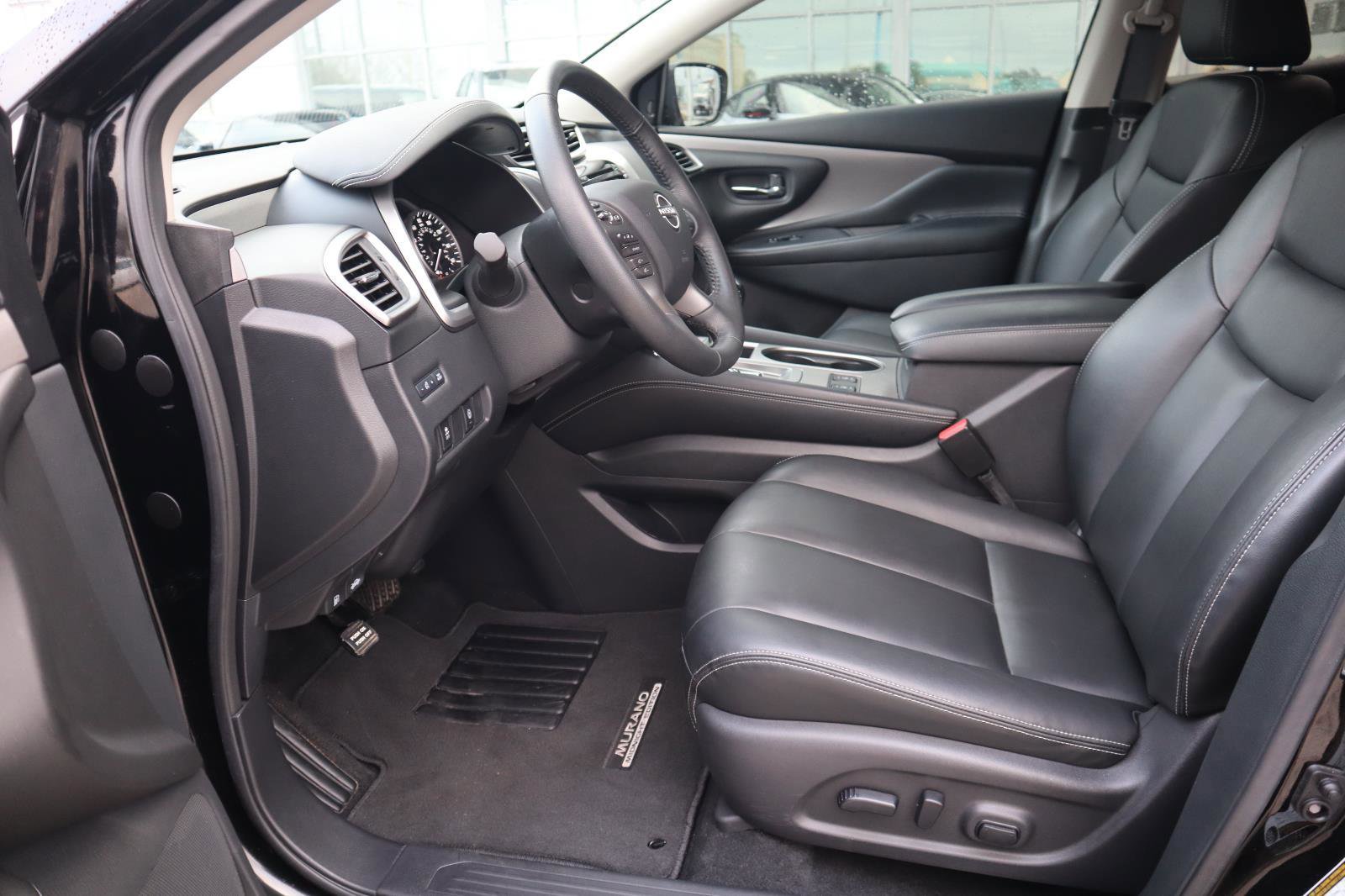 Certified 2024 Nissan Murano SV w/ SV Midnight Edition Package image 18