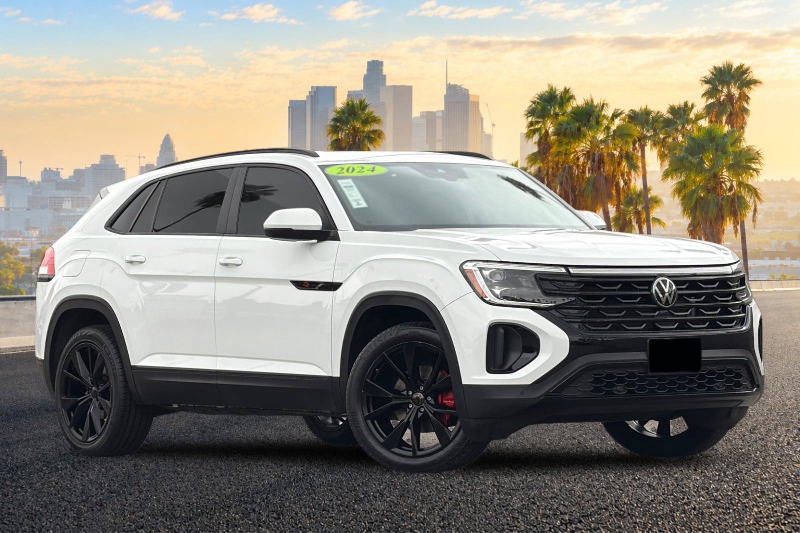 Used 2024 Volkswagen Atlas Cross Sport SE FWD image 2