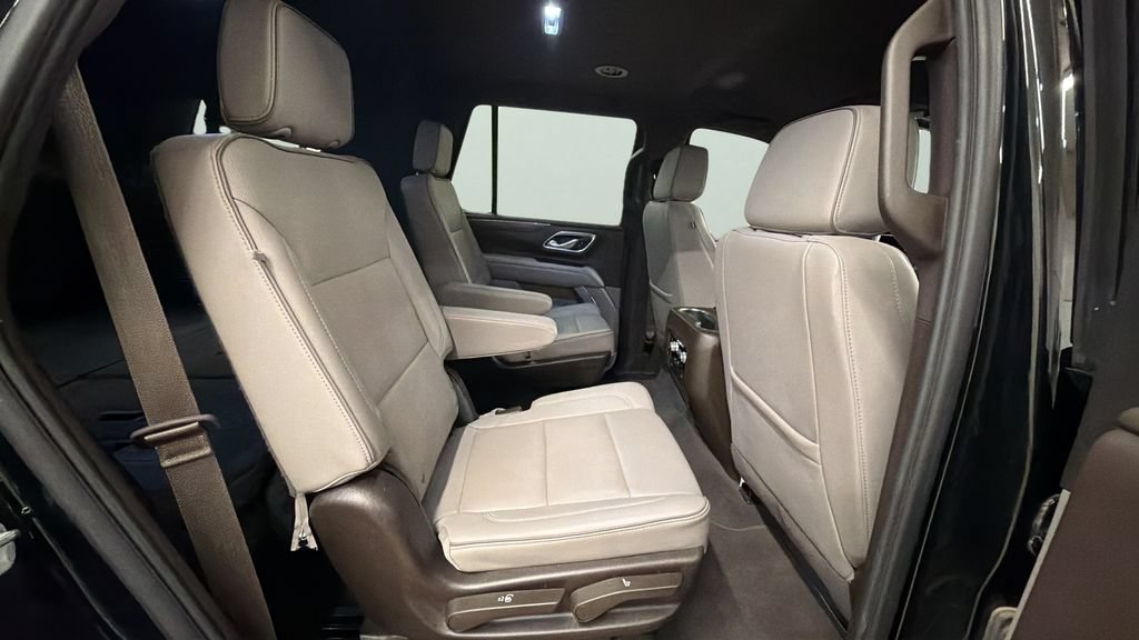 Used 2024 GMC Yukon SLT AWD/4WD image 14