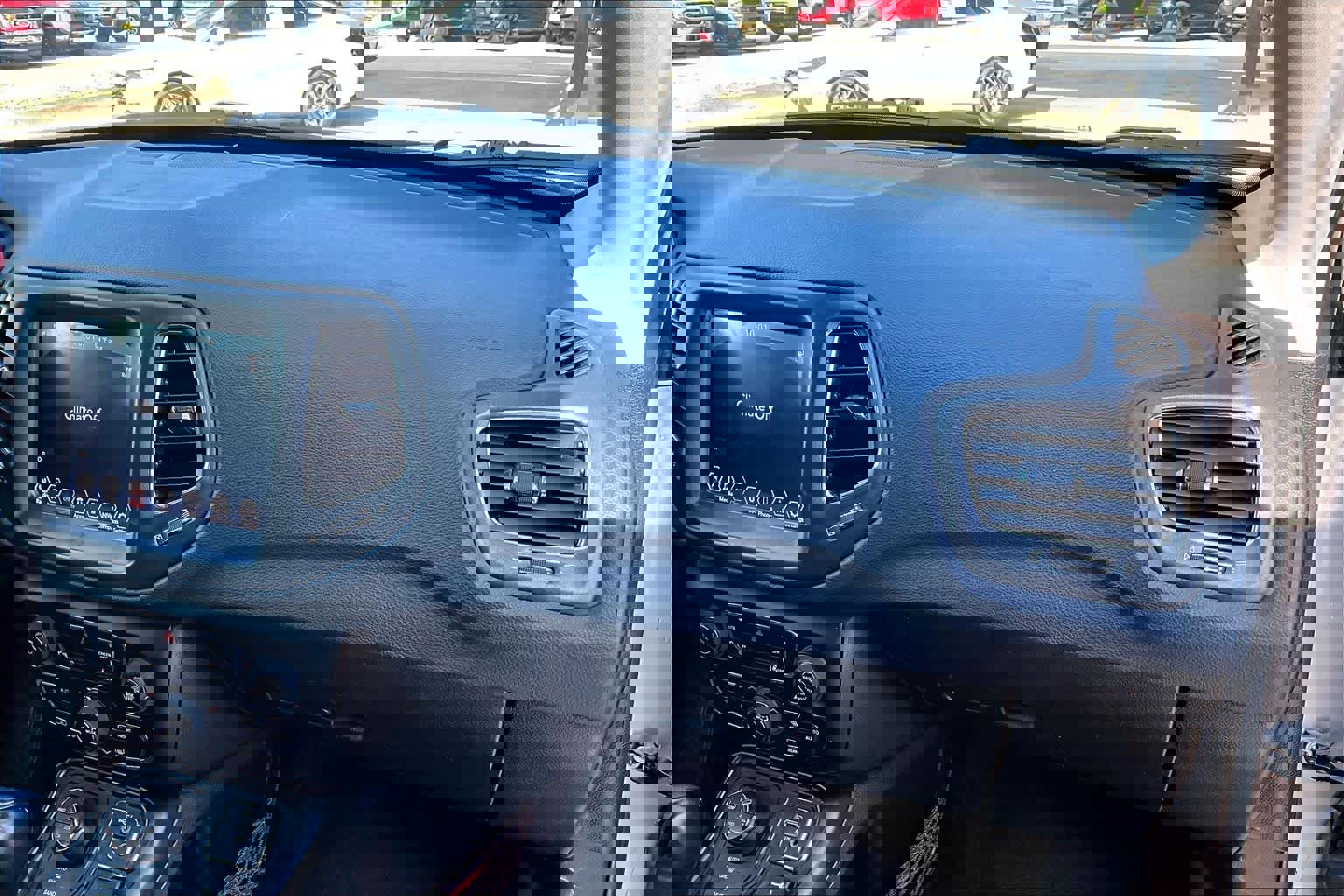 Used 2021 Jeep Compass Trailhawk image 17