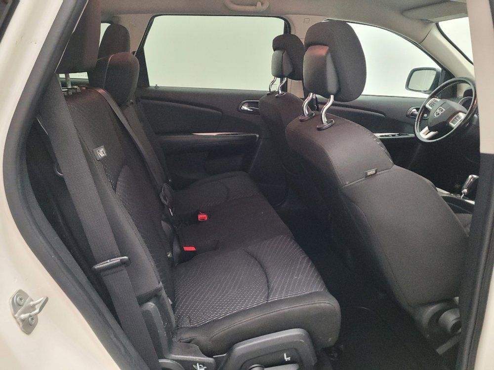 Used 2018 Dodge Journey SE w/ Connectivity Group FWD image 19