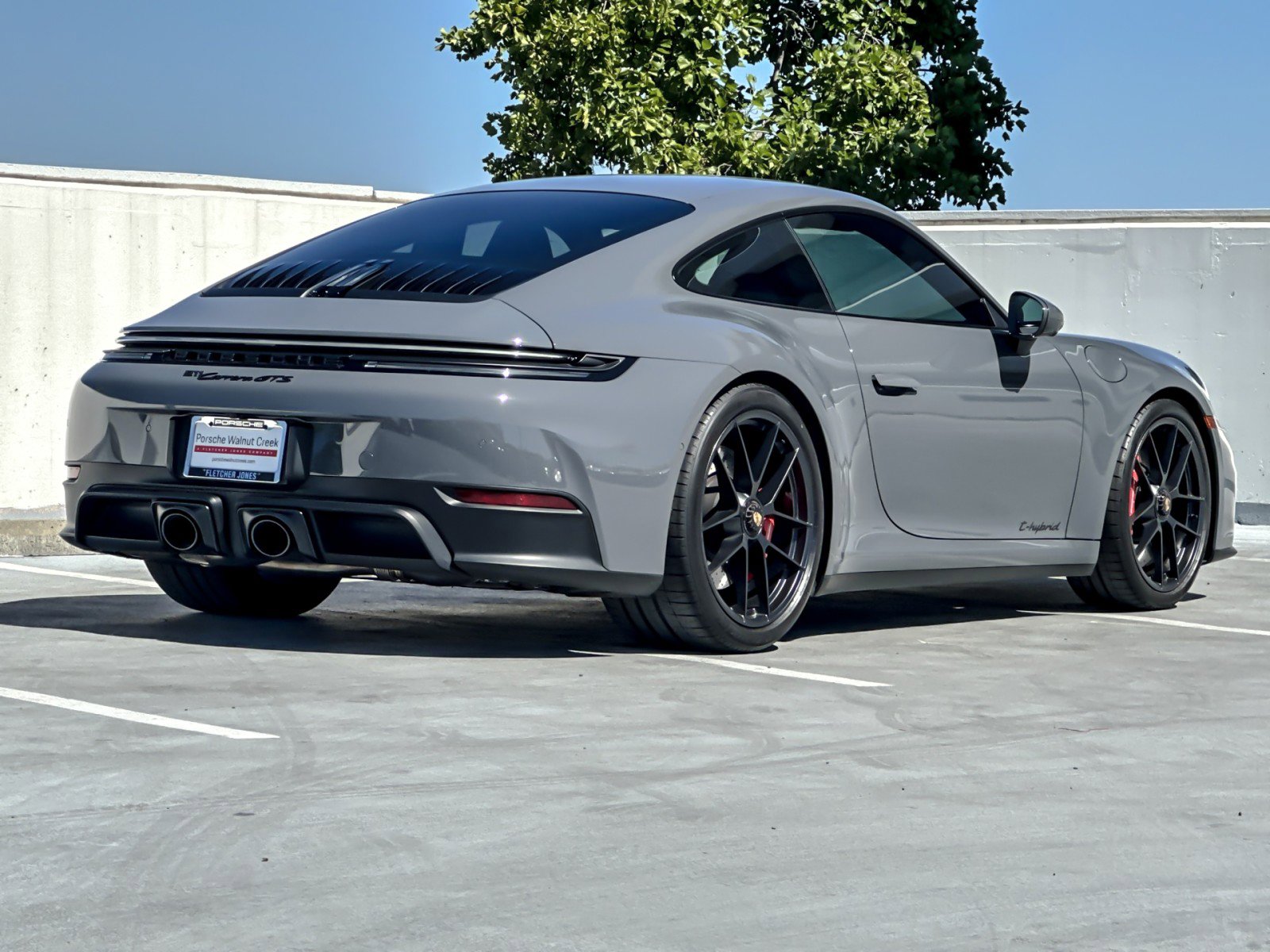 Used 2025 Porsche 911 Carrera GTS RWD image 8