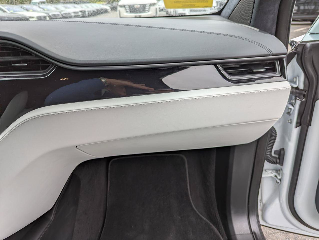 Used 2020 Tesla Model X Long Range AWD/4WD image 32