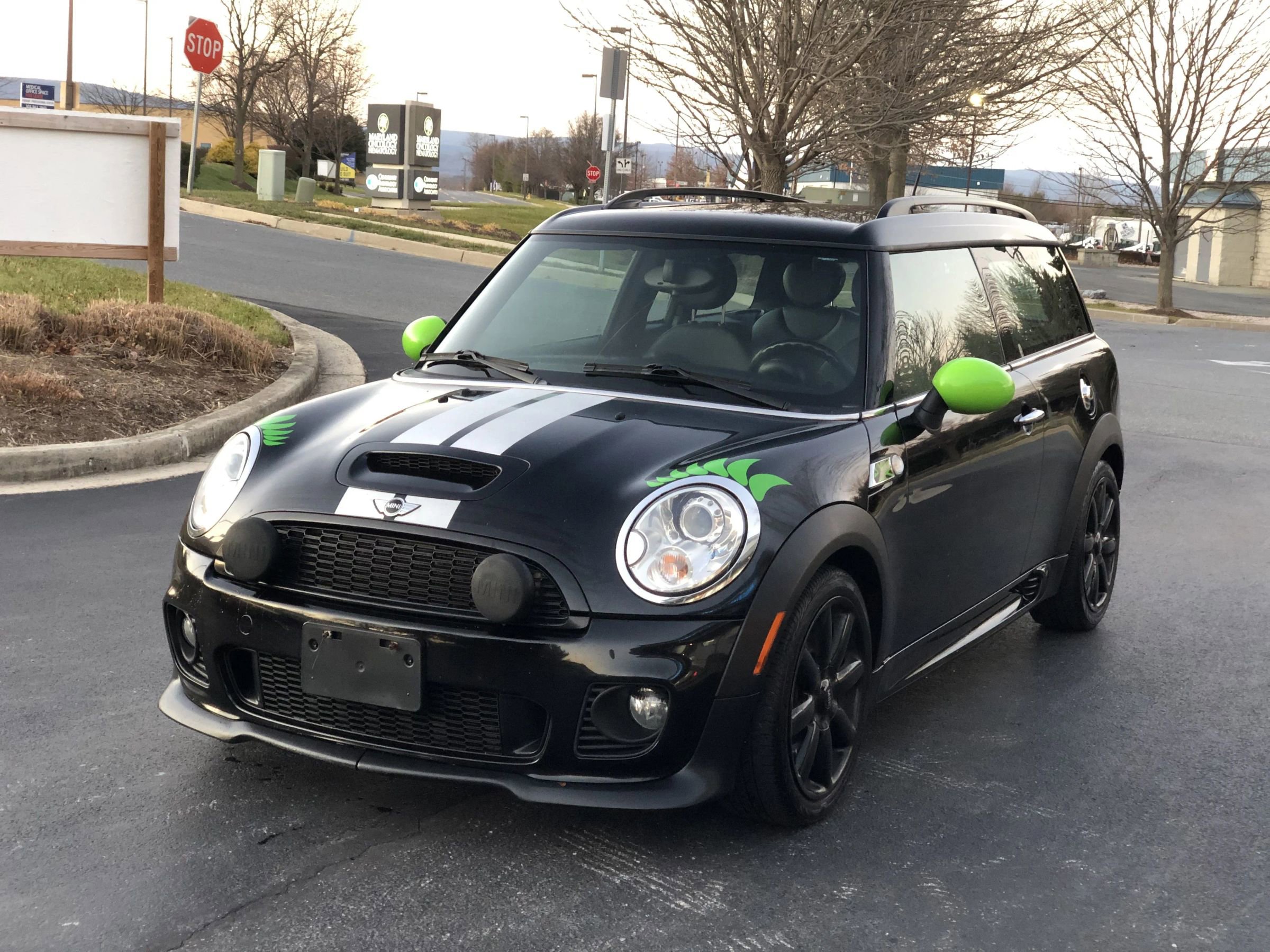 Used 2010 MINI Cooper Clubman S image 2