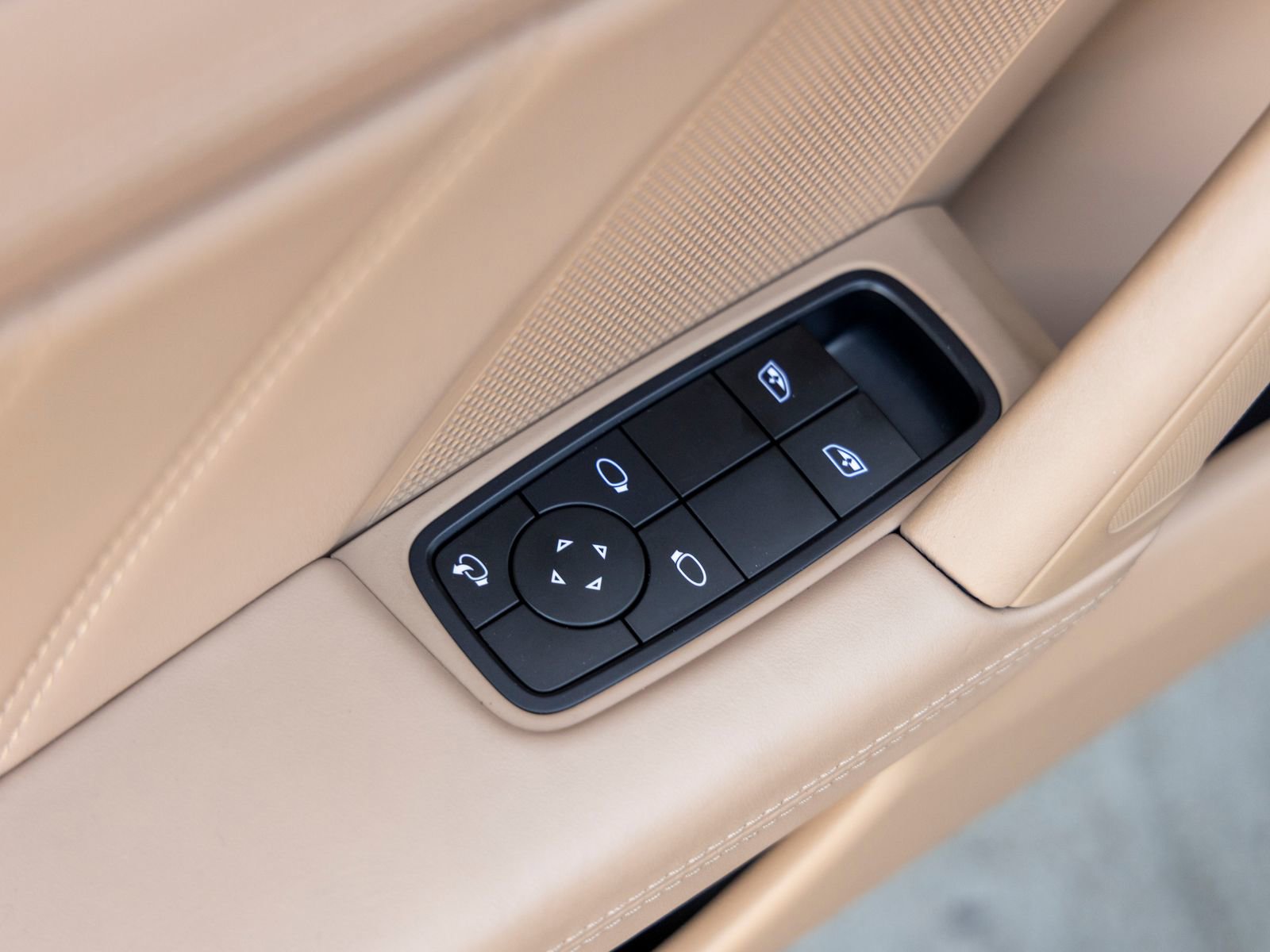 Used 2023 Porsche 911 Turbo S image 26