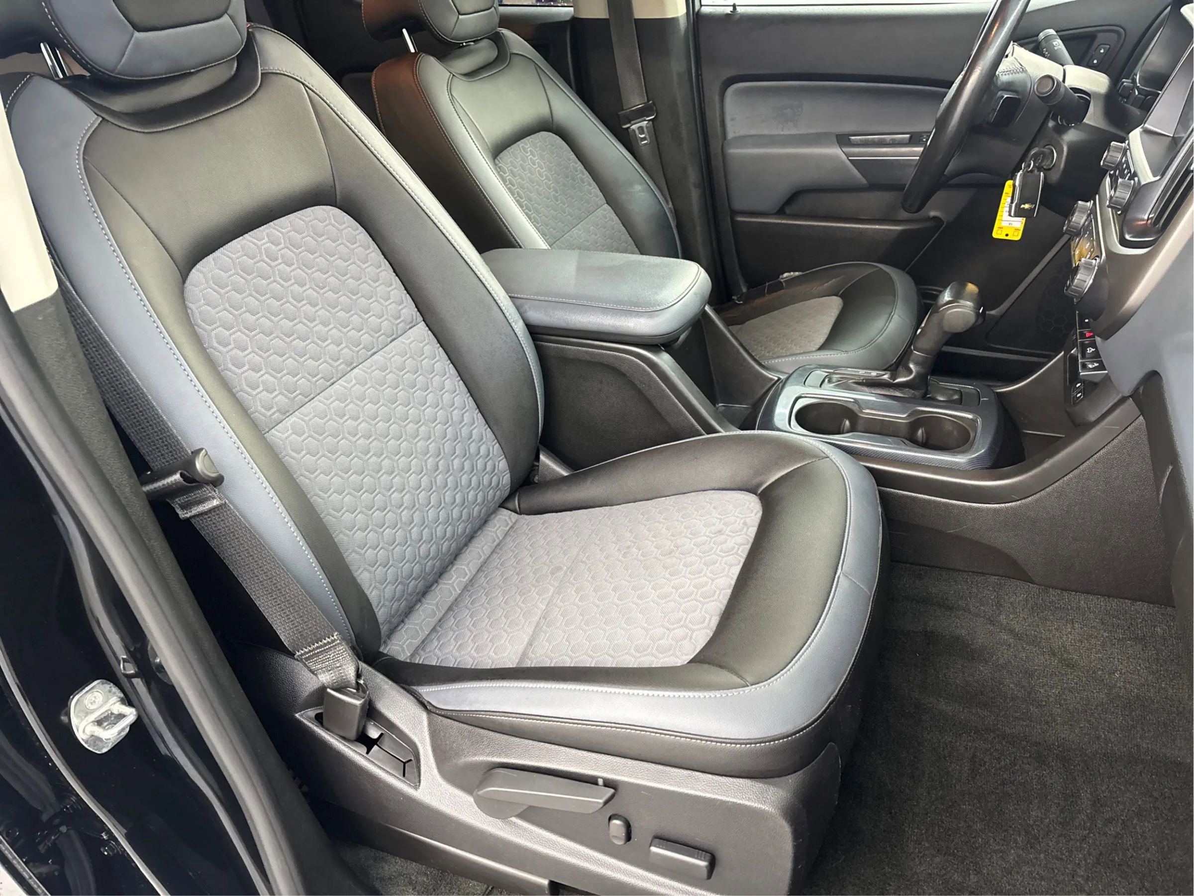 Used 2018 Chevrolet Colorado Z71 image 13