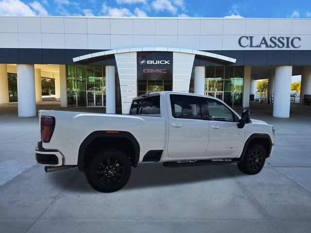 Used 2025 GMC Sierra 2500 AT4 AWD/4WD image 8