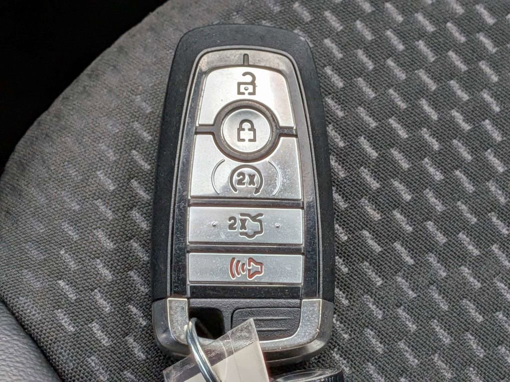 Used 2023 Ford Escape ST-Line w/ Cold Weather Package image 32