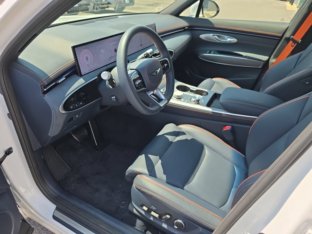 Used 2026 Genesis GV70 3.5T Sport Advanced AWD/4WD image 10